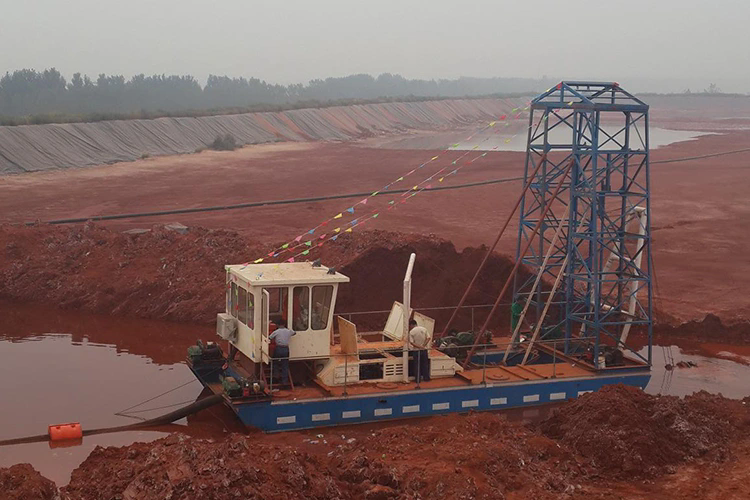 ジェットサクション浚渫船はどのように機能しますか?