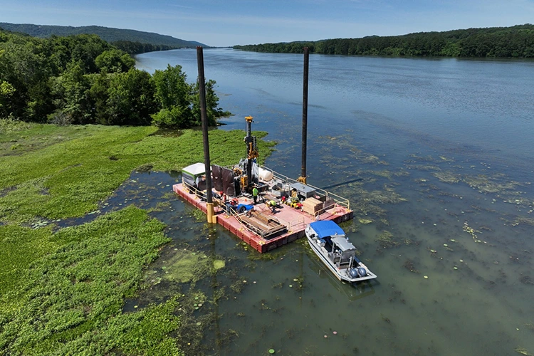 モジュール式ポンツーン